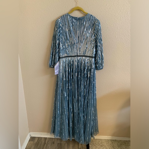 MAC DUGGAL SLATE BLUE SEQUINED WRAP OVER 3/4 SLEEVE GOWN (14) NWT 🌴 - Picture 12 of 16